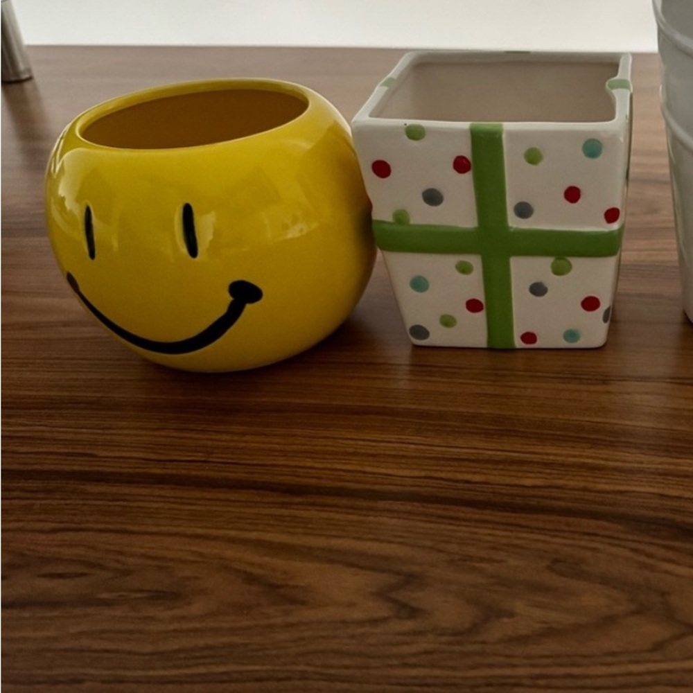 Two ceramic  vases
